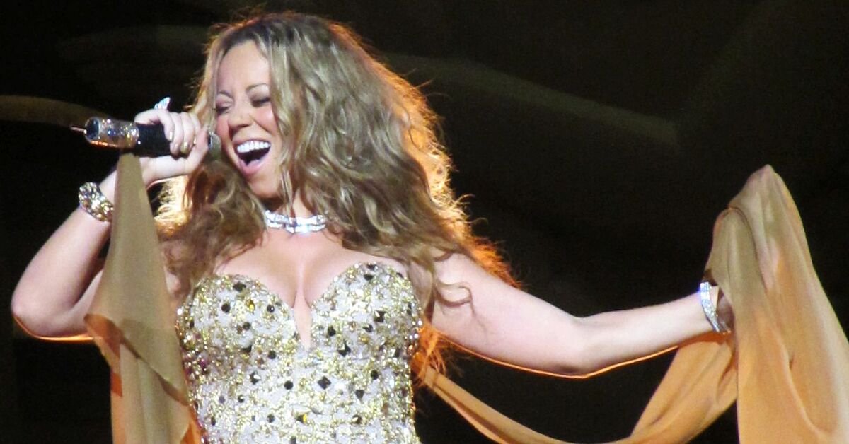 Annesi ve ablasının aynı gün ölümünün ardından Mariah Carey provalara başladı