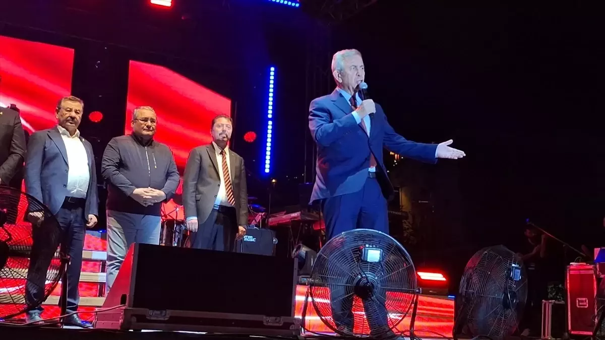 Mansur Yavaş Beypazarı Festivali’nde