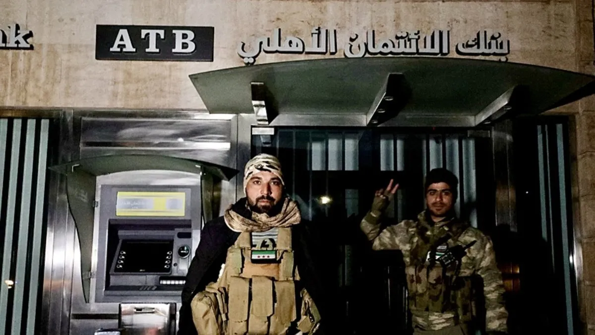 Ateş hattında yeni görüntüler: Kent merkezi ele geçirildi! Halep’e yoğun bombardıman…